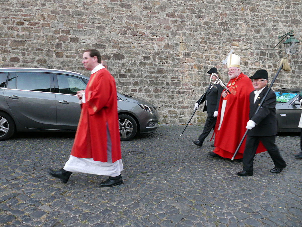 Abschlussvesper der Bischofskonferenz mit Austeilung des Bonifatiussegens (Foto: Karl-Franz Thiede)